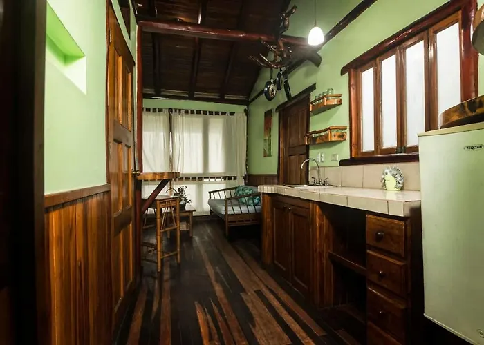 Сasa de vacaciones Treehouse On The